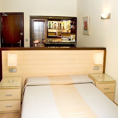 Apartamentos Alos Βαρκελώνη Εξωτερικό φωτογραφία