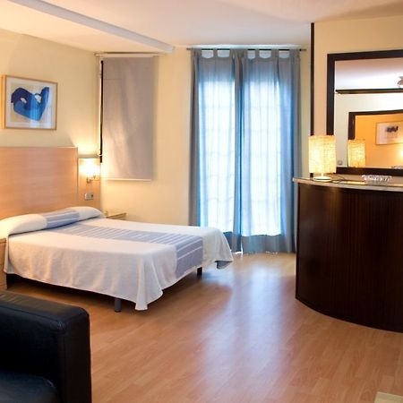 Apartamentos Alos Βαρκελώνη Εξωτερικό φωτογραφία